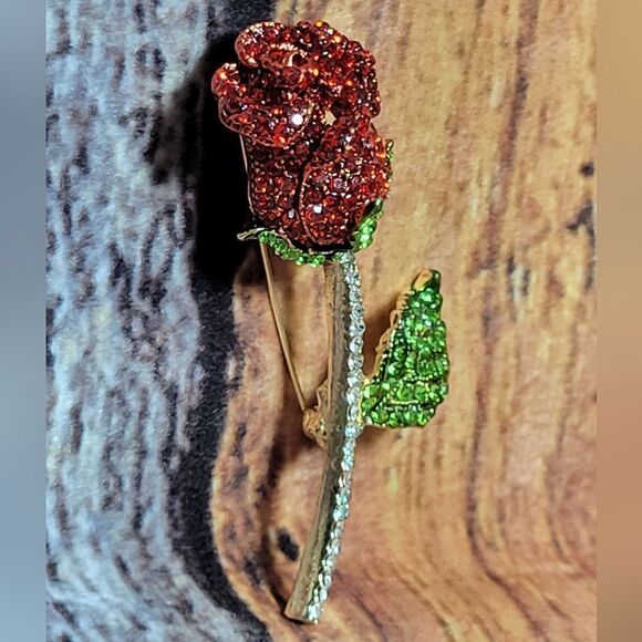 Austrian Crystal Rose Brooch or Pendant - Picture 5 of 9